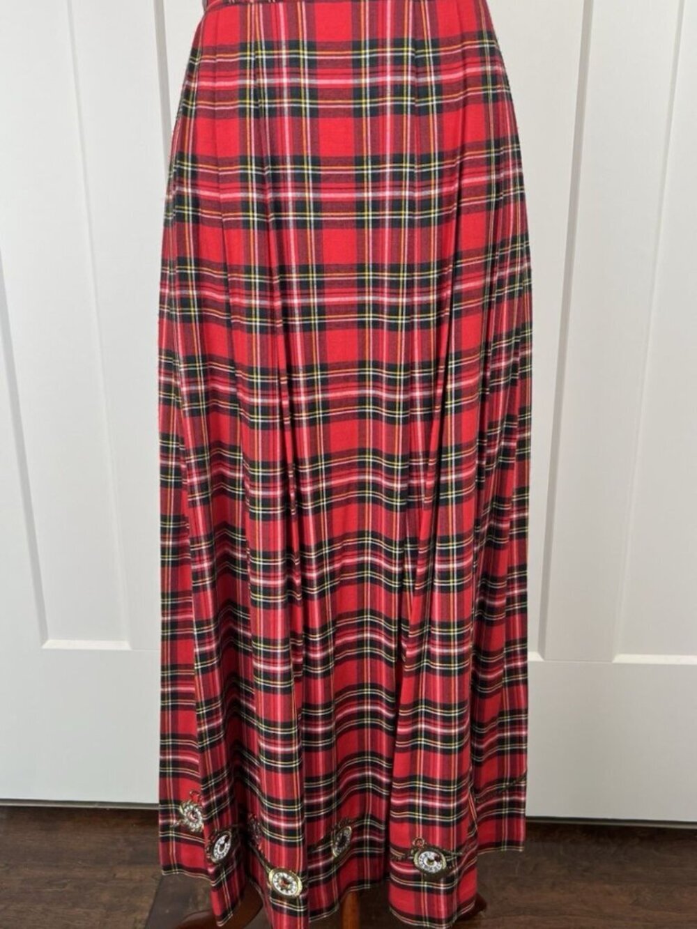 Vintage Bechamel Red Tartan Plaid Midi Skirt Embroidered Pocket Watches 12